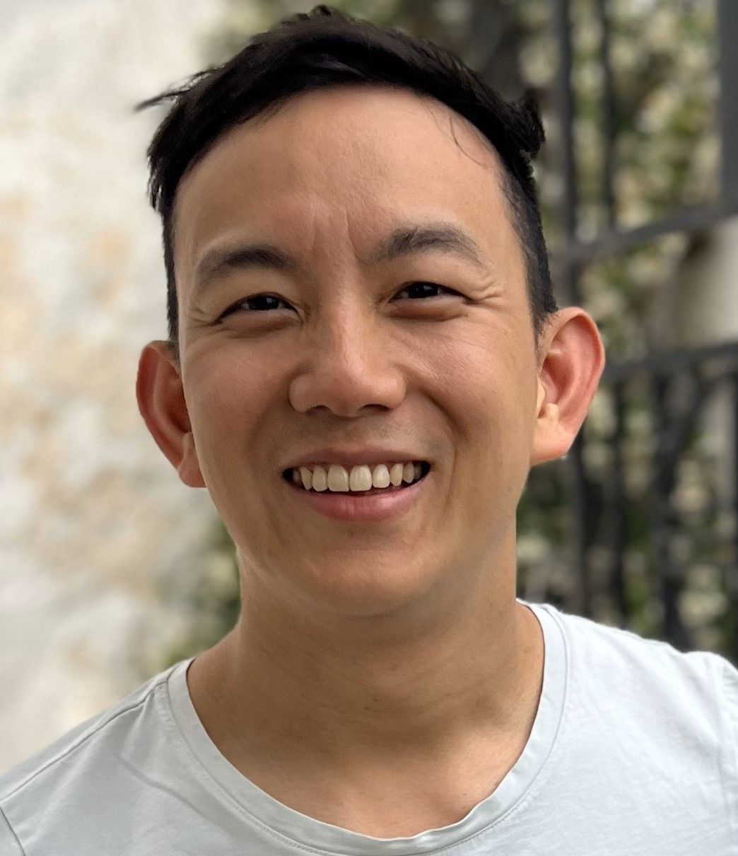 Lindsay Tsang, PhD, RP